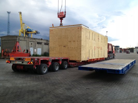 汽车运输超大型装备 2