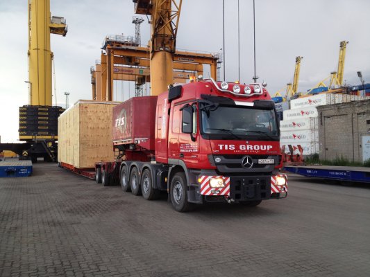 汽车运输超大型装备 1