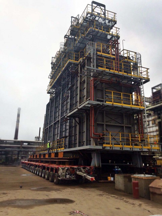 移动超大设备的项目，高度为15米